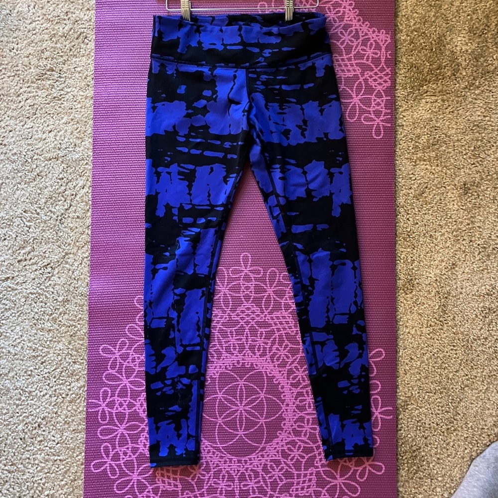 Alo Yoga Electric Blue tie dye yoga pants
